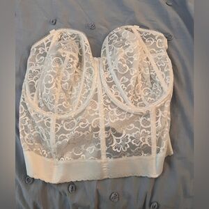 White lace, corset top☁️🤍🪽